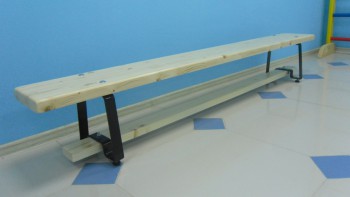 Скамейка гимнастическая (металлические ножки, лак) (2,5 м)  - fgospostavki.ru - Махачкала